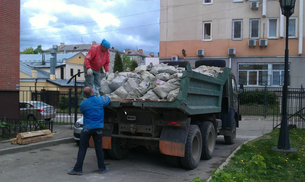 Вывоз строительного мусора в Махачкале от 1657 руб. – ПроМусор