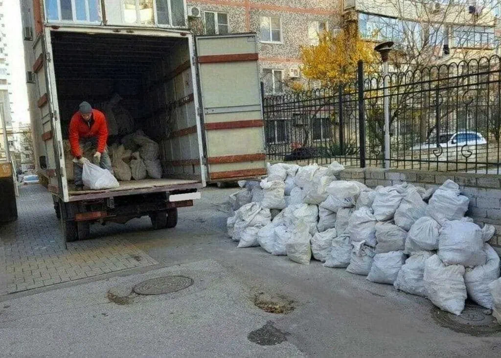 Вывоз мусора после переезда в Махачкале в октябре