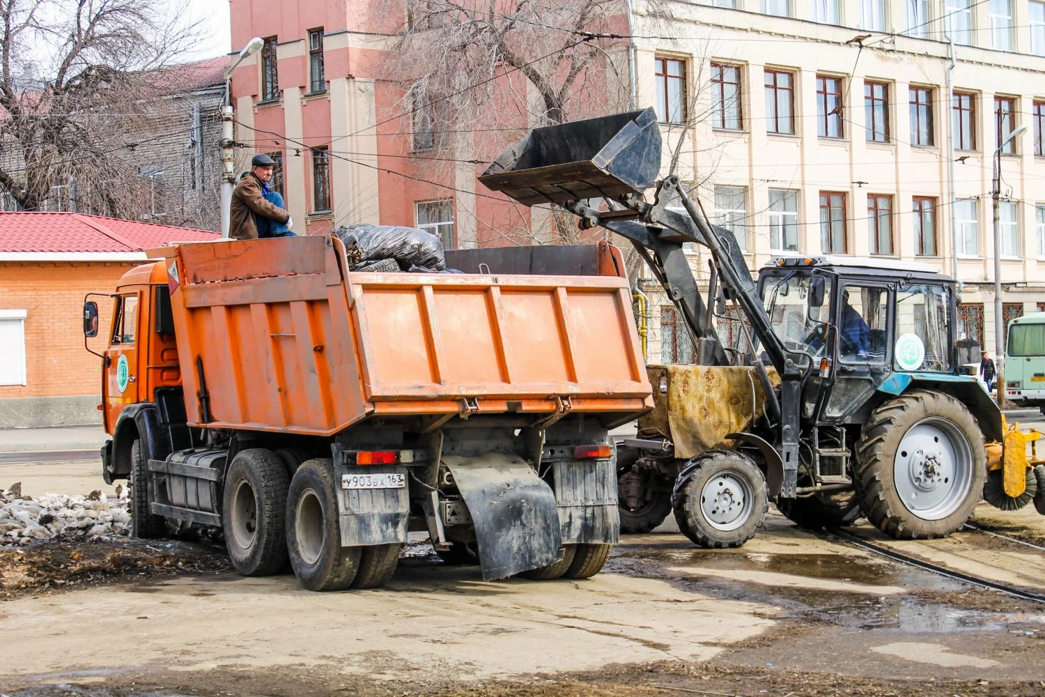 Вывоз мусора Камазом в Махачкале – аренда и заказ Камаза 10 тонн от 2433 руб. в ПроМусор