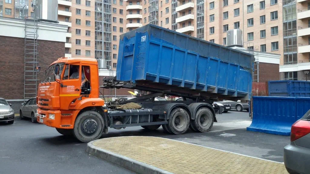 Аренда пухто для вывоза строительного и бытового мусора в Махачкале в октябре