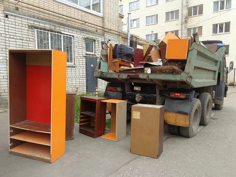 Вывоз шкафа в Махачкале от ПроМусор — недорого, демонтаж, утилизация, вывоз из квартиры от 880 руб